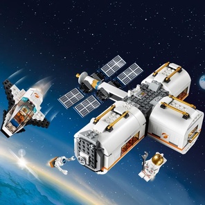 Лунная космическая станция