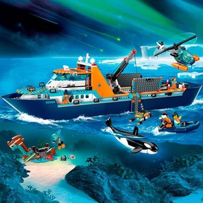 Корабль «Исследователь Арктики»